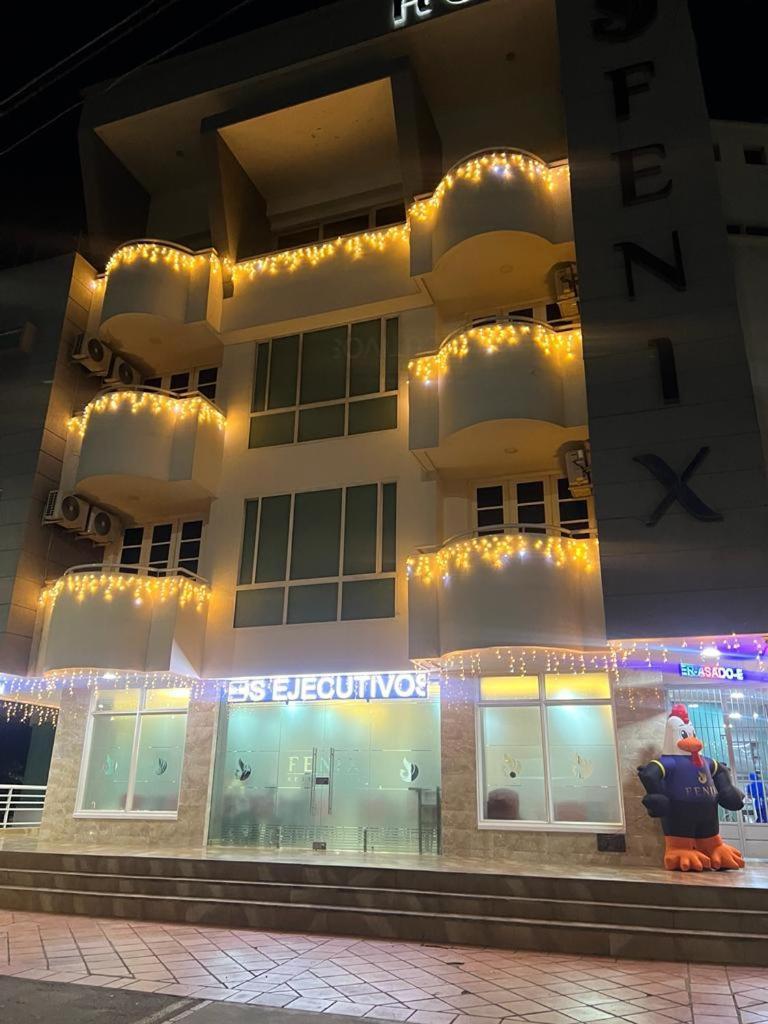 Hotel Fenix Кукута Экстерьер фото